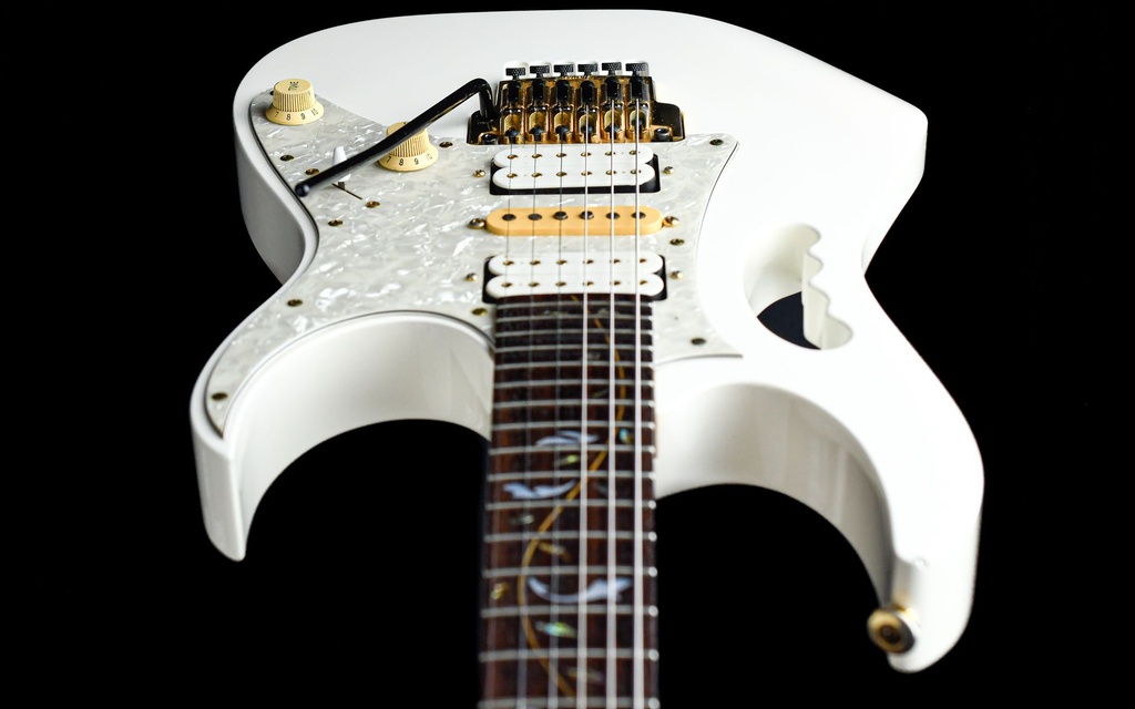 Ibanez JEM7V Steve Vai Team J. Craft White 2006